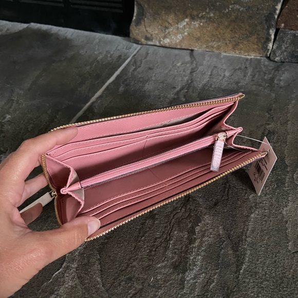 NWT Michael Kors Large Leather Quarter Zip Wallet - Picture 7 of 10